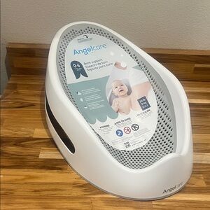 BRAND NEW Angelcare Baby Bath